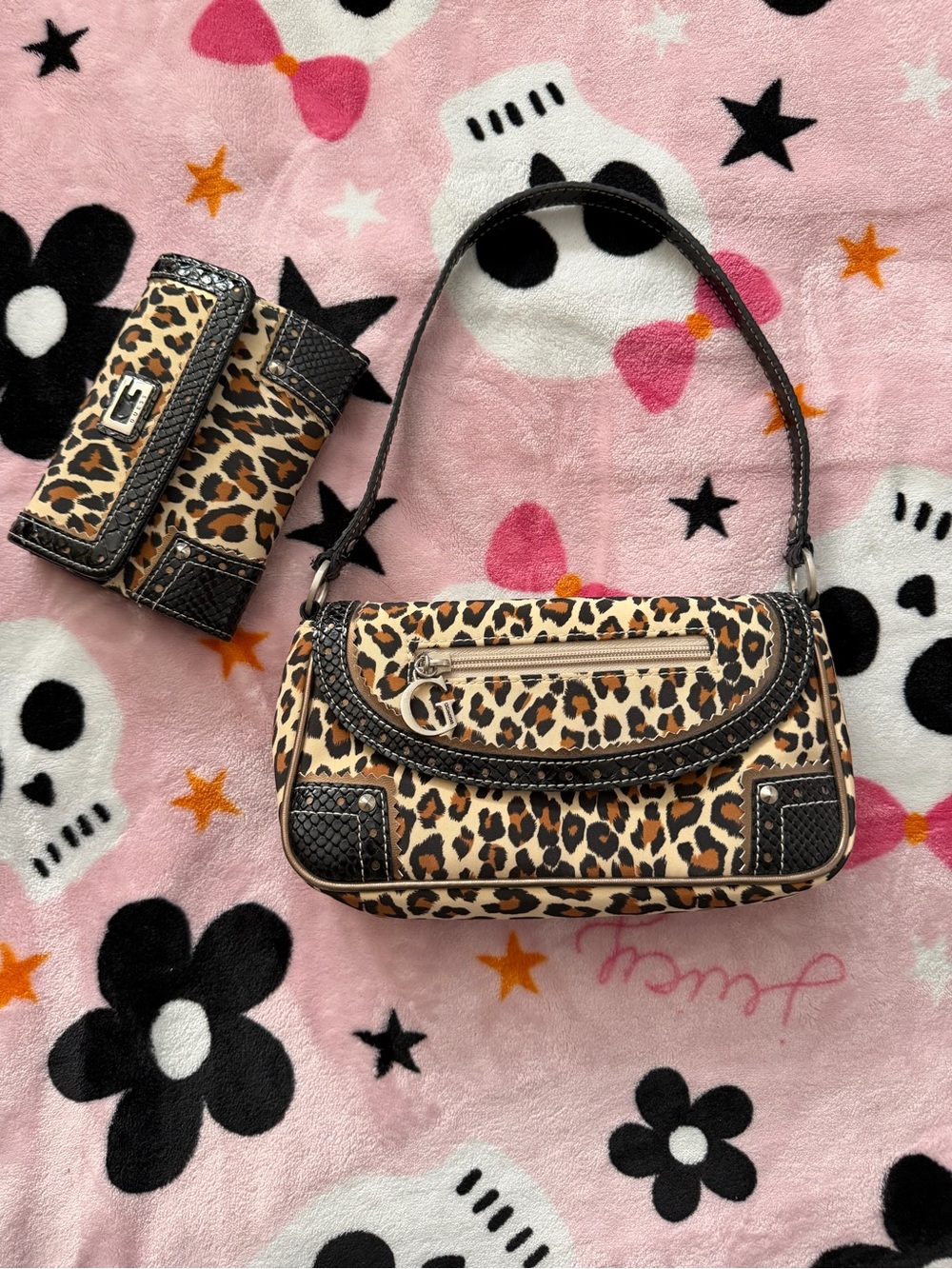 Y2K leopard cheetah Guess purse and wallet